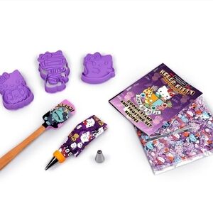 Handstand Kitchen x Sanrio Cookie Stamp & Frosting Set